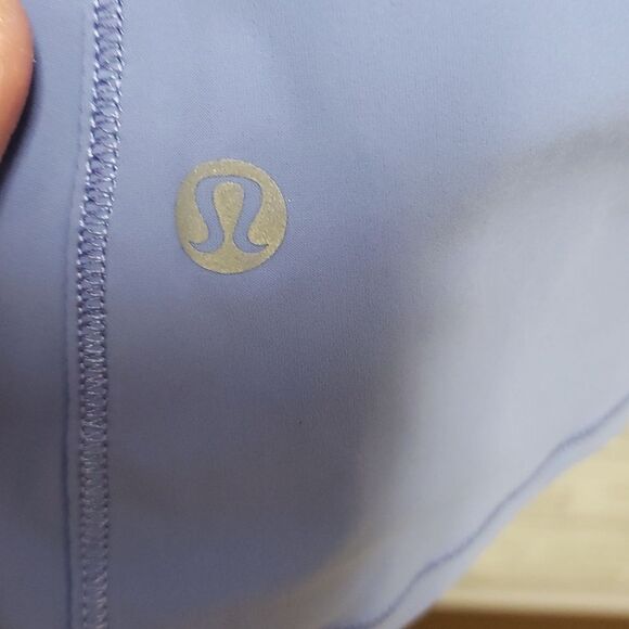 Lululemon hooded top  - Picture 4 of 4